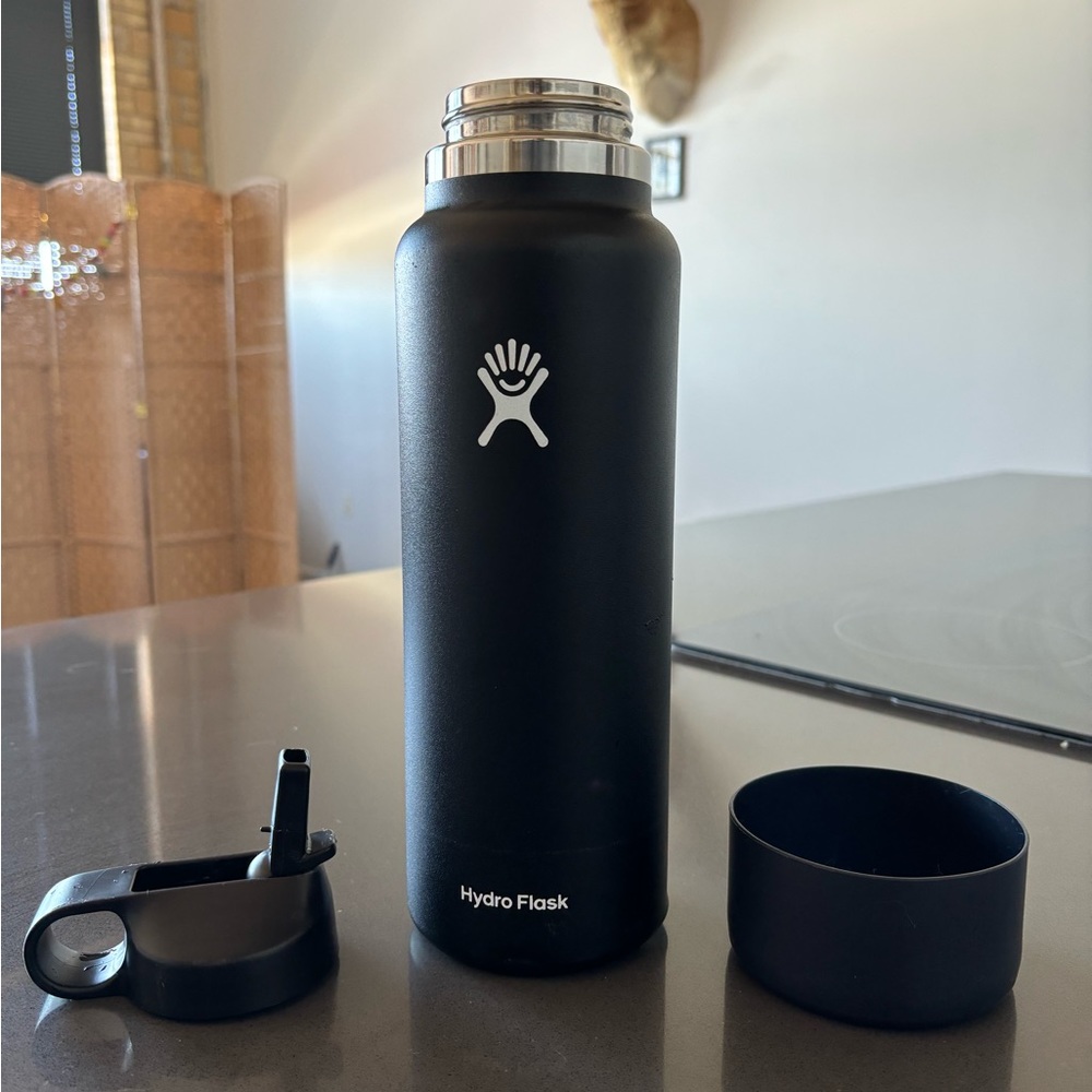 Hydro Flask 40oz Water Bottle with bottle boot